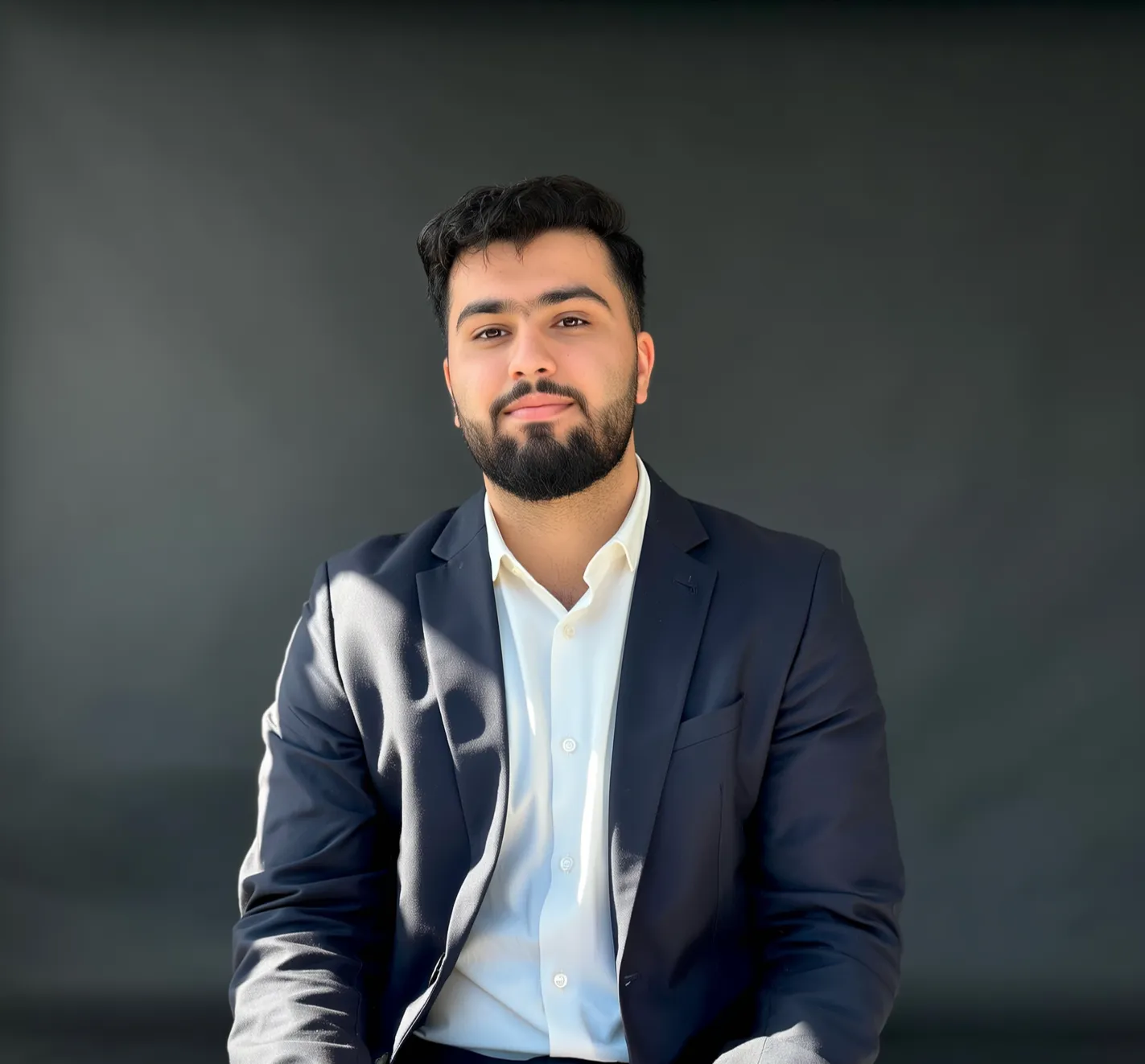 Portrett av Abdullah Salha, fullstack utvikler